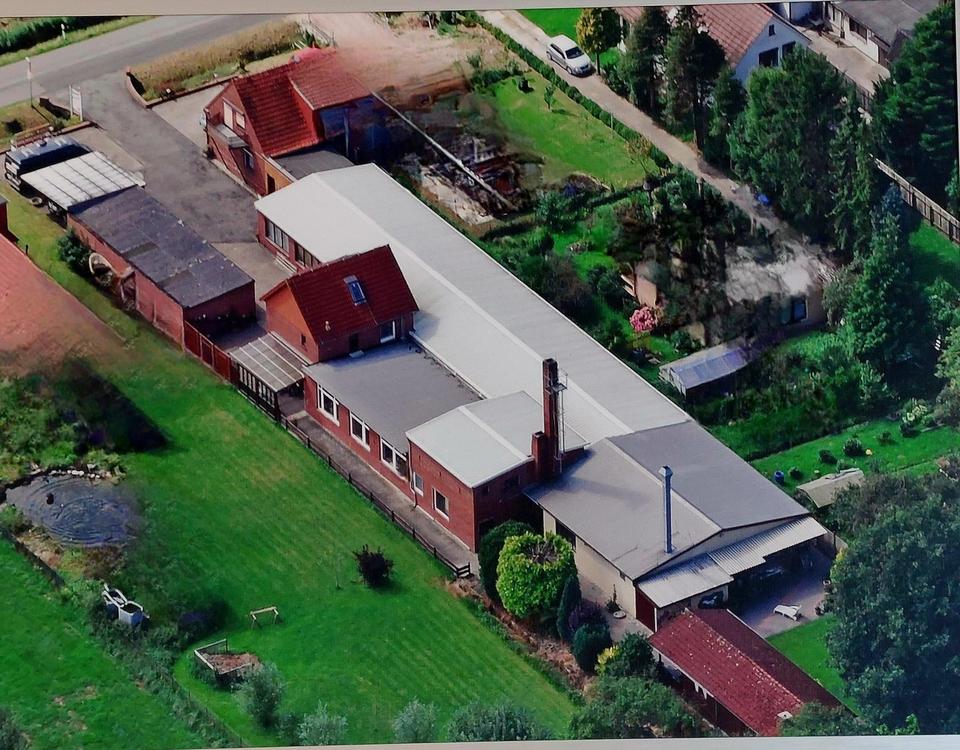 Tischlerei mit 2 Wohnhäuser/Gartenhaus und Sauna