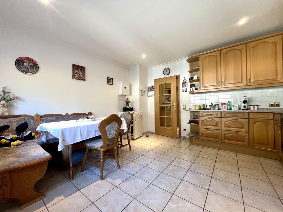 Gepflegtes Einfamilienhaus mit Einliegerwohnung in schöner Waldrandlage – Bild 13