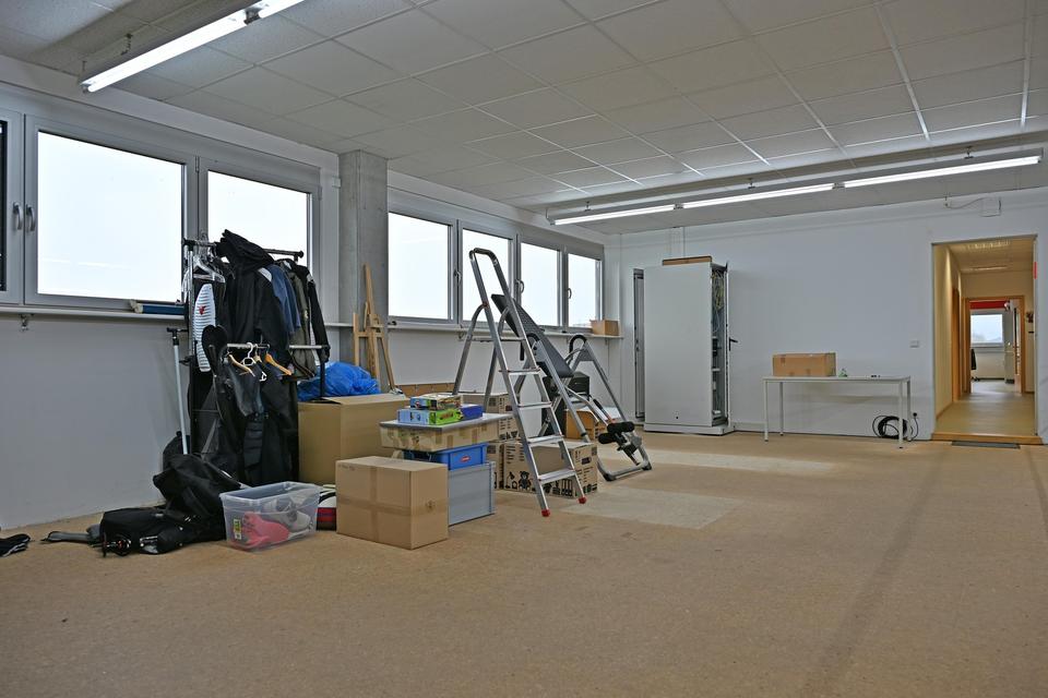 Top Gepflegte Gewerbeimmobile mit großem Gewerbegrundstück – Bild 33