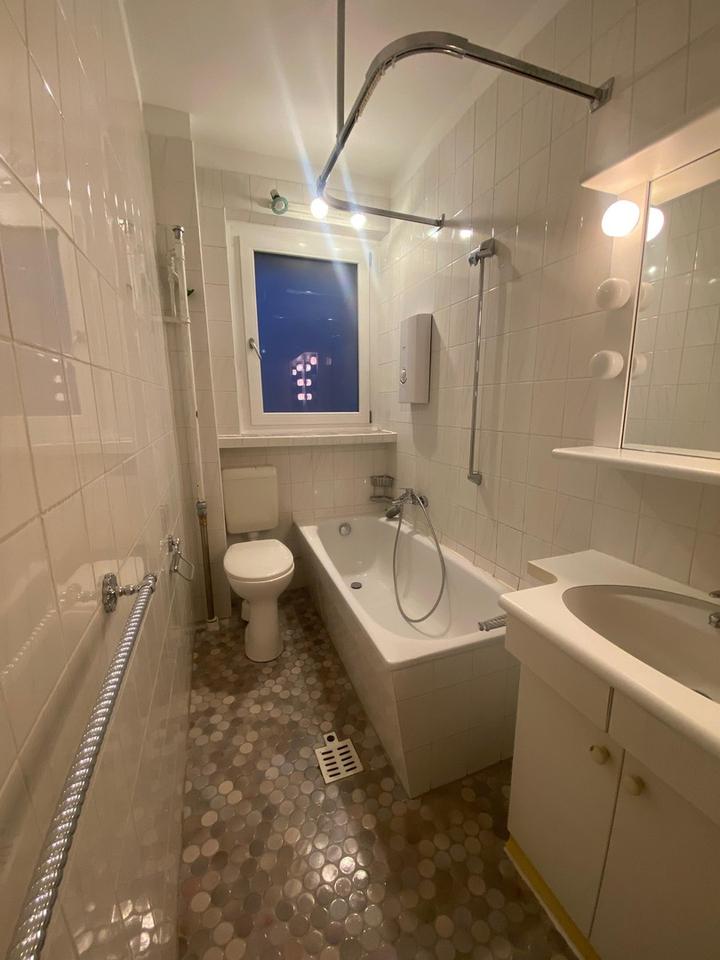 Bezugsfreie helle 3-Zimmer Wohnung in Top Lage mit Balkon im 4. OG in Berlin-Kreuzberg - ohne Makler – Bild 14