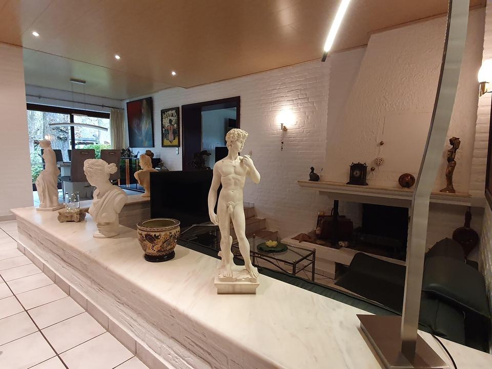 Zweifamilienhaus mit Weitblick - Pferdehaltung möglich – Bild 9