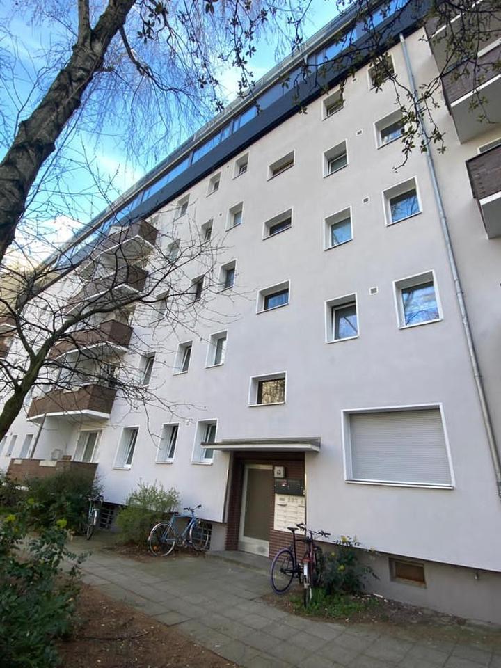 Bezugsfreie helle 3-Zimmer Wohnung in Top Lage mit Balkon im 4. OG in Berlin-Kreuzberg - ohne Makler – Bild 19