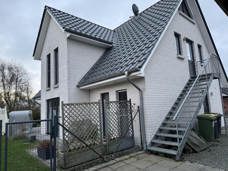 Charmantes Einfamilienhaus mit Einliegerwohnung, Fußbodenheizung und großem Garten – Bild 27