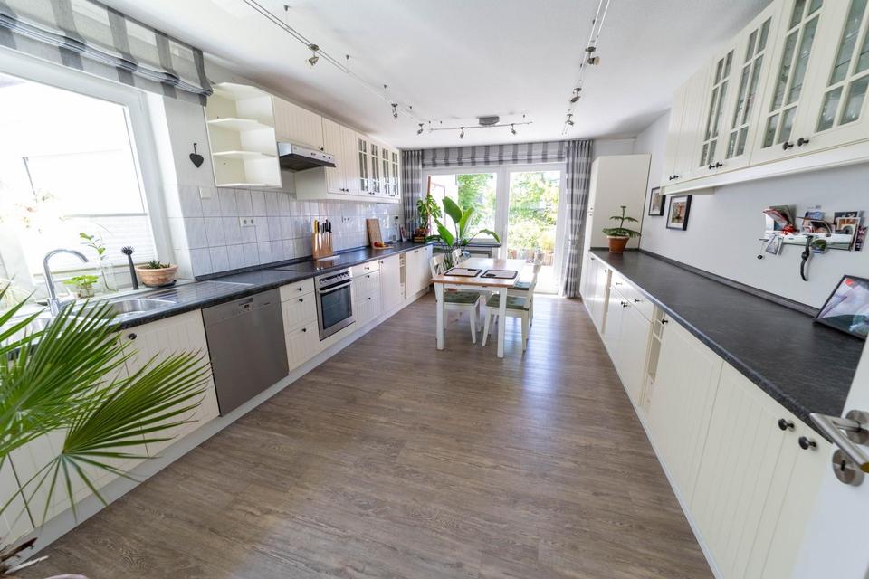 Hochwertiges Stadthaus/Mehrgenerationenhaus (Zentrum), Einliegerwohnung, schöner Garten (maklerfrei) – Bild 5