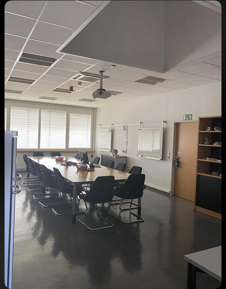 638 qm bezugsfertige Büro-/Seminar-/Konferenzfläche optional + 750 m² Gewerbehalle – Bild 2