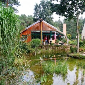 Wohn- und Geschäftshaus