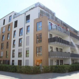 Zentral gelegene 4-Zimmerwohnung, inkl. EBK, Balkon, Keller und TG-Stellplatz