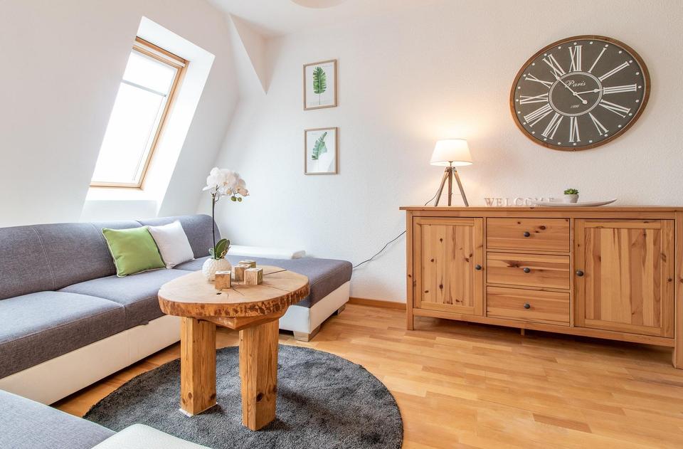 ab sofort, Sonderpreis: sehr schöne, voll möblierte 2-Zi DG-Whg, Luxus- EBK, Balkon – Bild 3