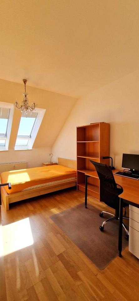 Moderne 4,5-Zimmer Wohnung, Traumhafte Aussicht, Garage, Provisionsfrei! – Bild 12