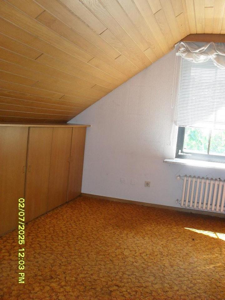 Großes Wohnhaus mit Potential der Umgestaltung - bis zu 3 Whg. - möglich. – Bild 18