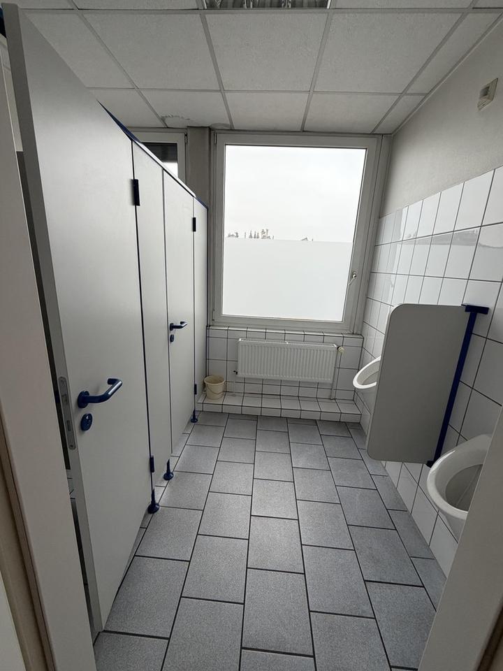 638 qm bezugsfertige Büro-/Seminar-/Konferenzfläche optional + 750 m² Gewerbehalle – Bild 19