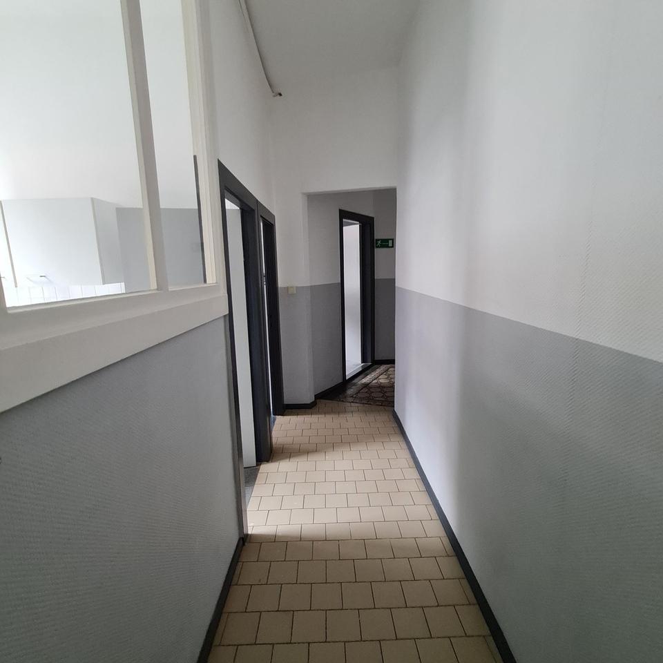 Büro ebenerdig, ruhig, Option auf 2 Pkw - Stellplätze – Bild 31