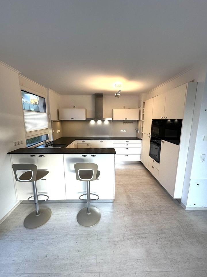 Bezugsfertige moderne Erdgeschosswohnung mit Garten und hochwertige Ausstattung – Bild 5