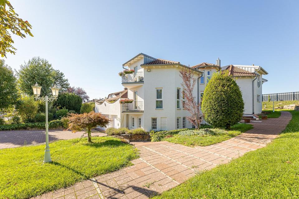 Zentrumsnah & dennoch am Feldrand - exklusive Villa in Eppingen – Bild 2