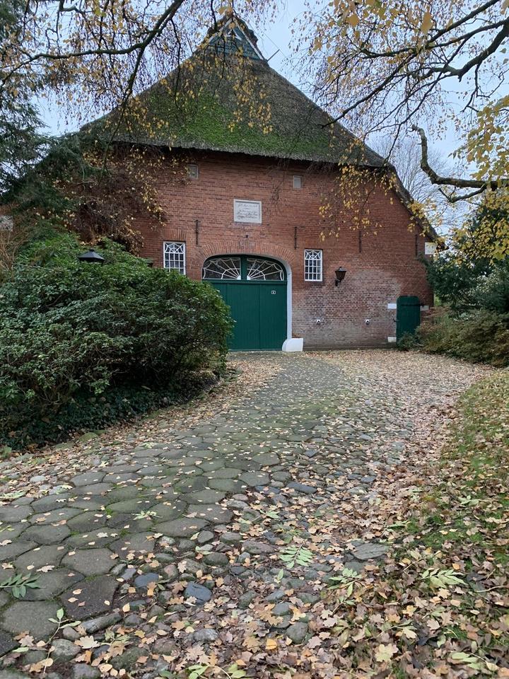 Großzügiges Anwesen unter Reet mit großem parkähnlichem Grundstück - vielseitig nutzbar. – Bild 2