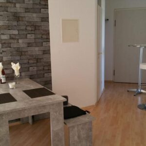 Charmante Wohnung Sonnendurchflutet  2 Balkone