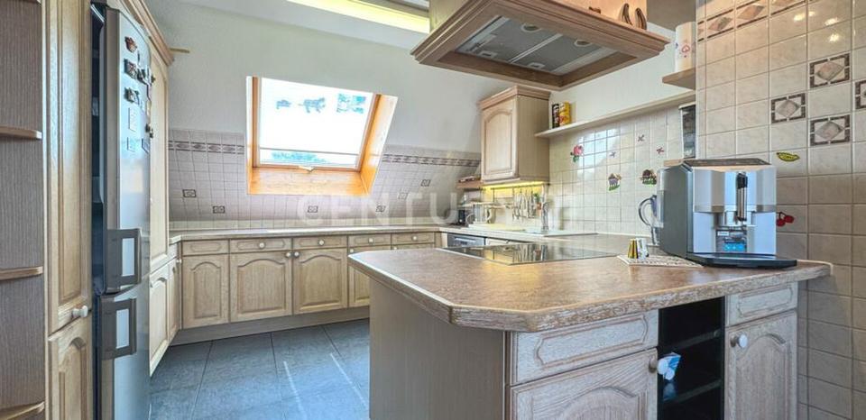 Attraktive Maisonette-Traumwohnung mit Garten in ruhiger Lage zu vermieten – Bild 4