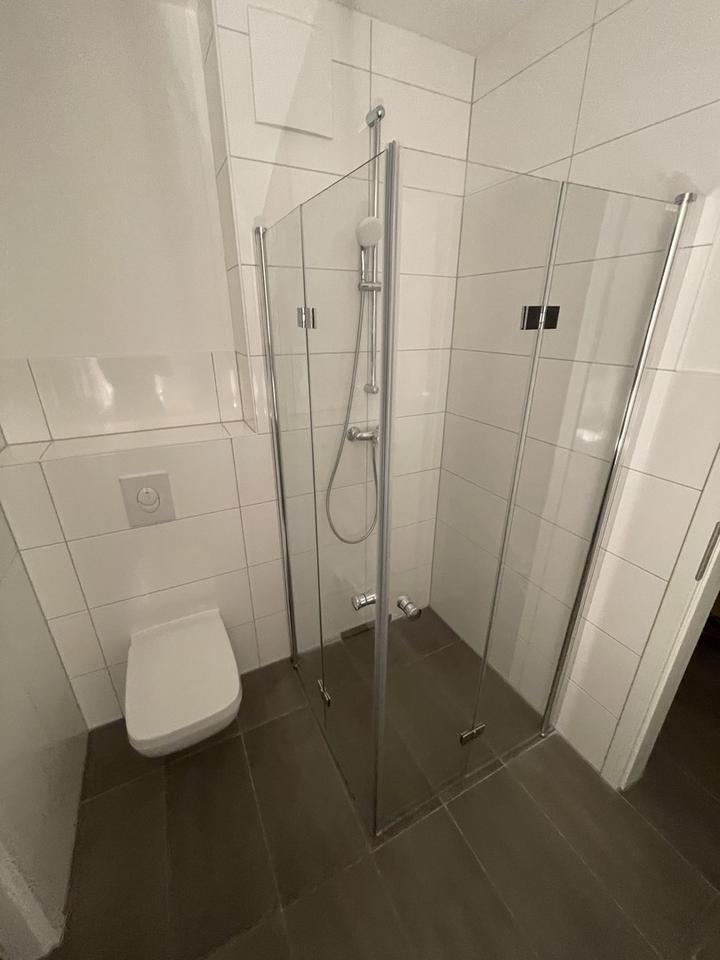 140qm Neubau-Doppelhaushälfte mit 6 Zimmern inkl. EBK, Parkett, elek. Rollläden, Zaun, 2 Pkw-Plätze – Bild 8