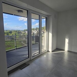 **Stilvoller Neubau-Charme! Helle Erdgeschosswohnung im Grünen!!**