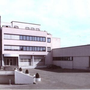 Büroflächen ab 15m², einzelne Büors anmieten o.ganze Etage+Teeküche +Internet (+Stellplätze+Lager)