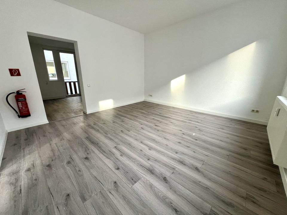 Barrierefreie Praxis-/Gewerbefläche mit 255 m², großer Terrasse, 3 Badezimmern – ab sofort! – Bild 2