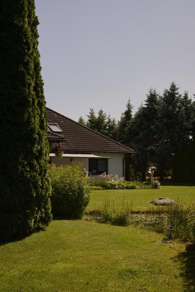 Großzügiges Einfamilienhaus auf traumhaft schönem Grundstück – Bild 4