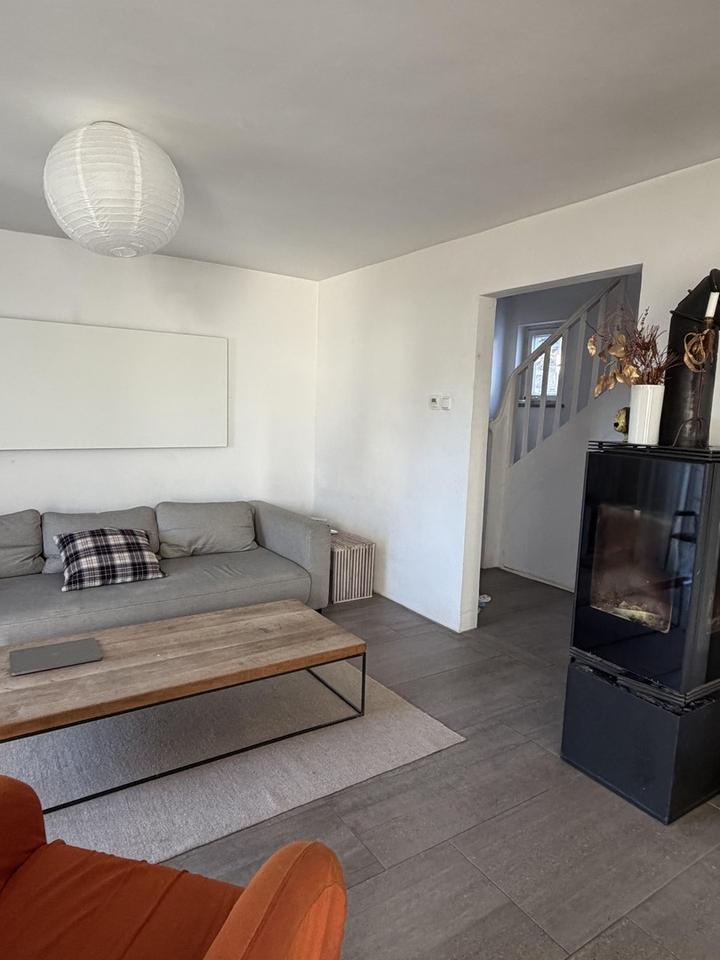 Traumhaftes Landhaus mit idyllischem Garten am Wörthsee – Bild 21