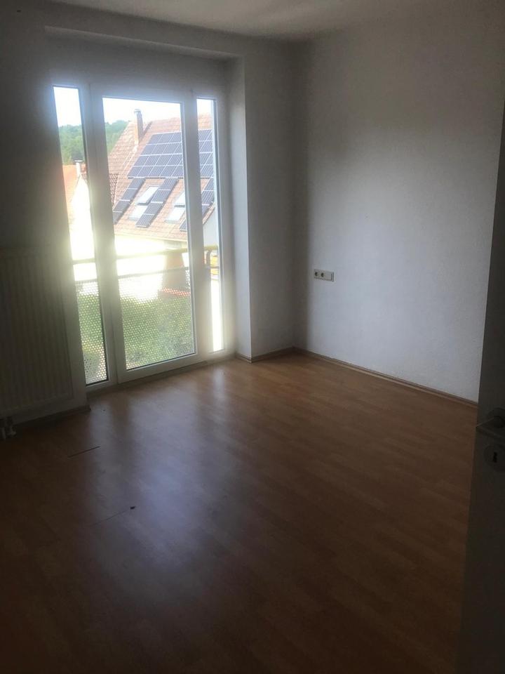 !! RESERVIERT !! Barrierefreie, leerstehende 2,5 Zimmerwohnung mit Balkon und TG – Bild 5