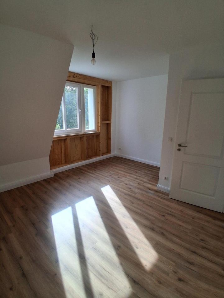 Schöne neu errichtete 3 bis 4 Zimmer-Dachgeschosswohnung mit geh. Innenausstattung und Dachterrasse – Bild 10