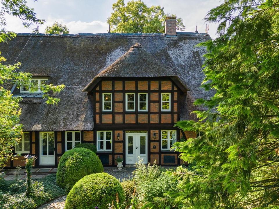 Pferdegestüt und exkl. Anwesen 70 km südöstl. von Hamburg - optional bis 30 ha Zukauf möglich – Bild 9