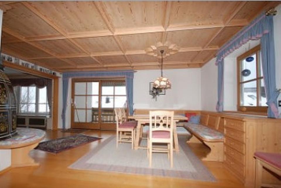 "Haus Sissi" m. einzigartiger Innenausstattung in idyllischer, ruhiger Hanglage (teilmöbliert) – Bild 9