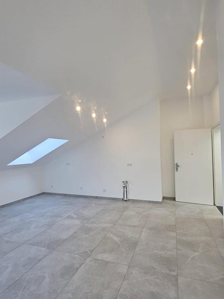 ** Über den Dächern von Waldbröl: Dachgeschosswohnung mit Ausblick!** – Bild 4