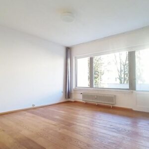 Bezugs- & Provisionsfrei! Helles 1-Zimmer-Wohnung mit Balkon und Einbauküche in Berlin Moabit