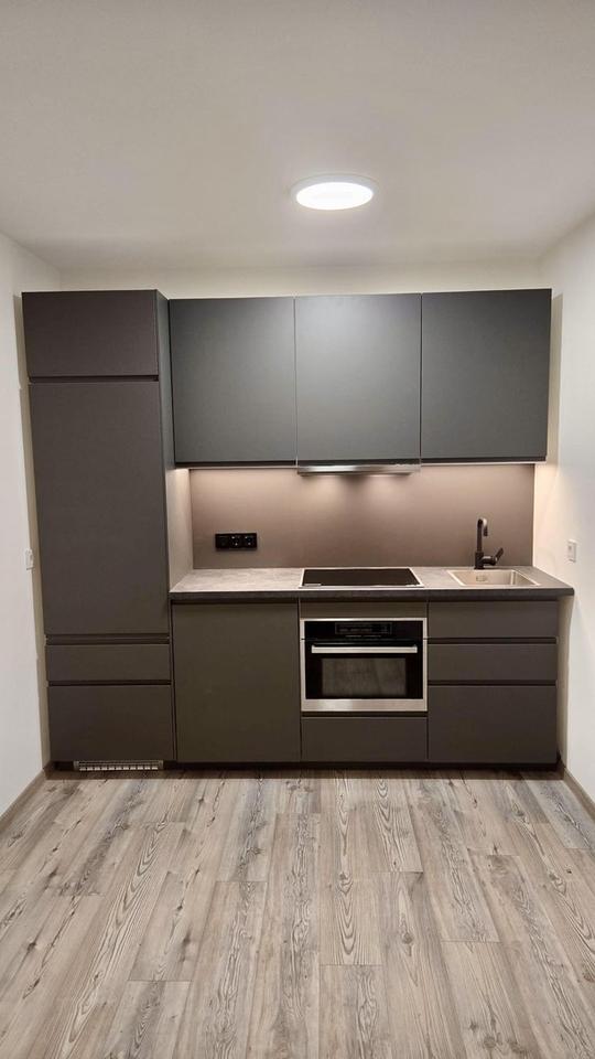 Neubau möblierte 3-Zimmer-Wohnung, mit offizieller Genehmigung für Ferienwohnung – Bild 7