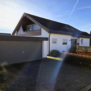 Schönes Zweifamilienhaus in Böbingen zu verkaufen