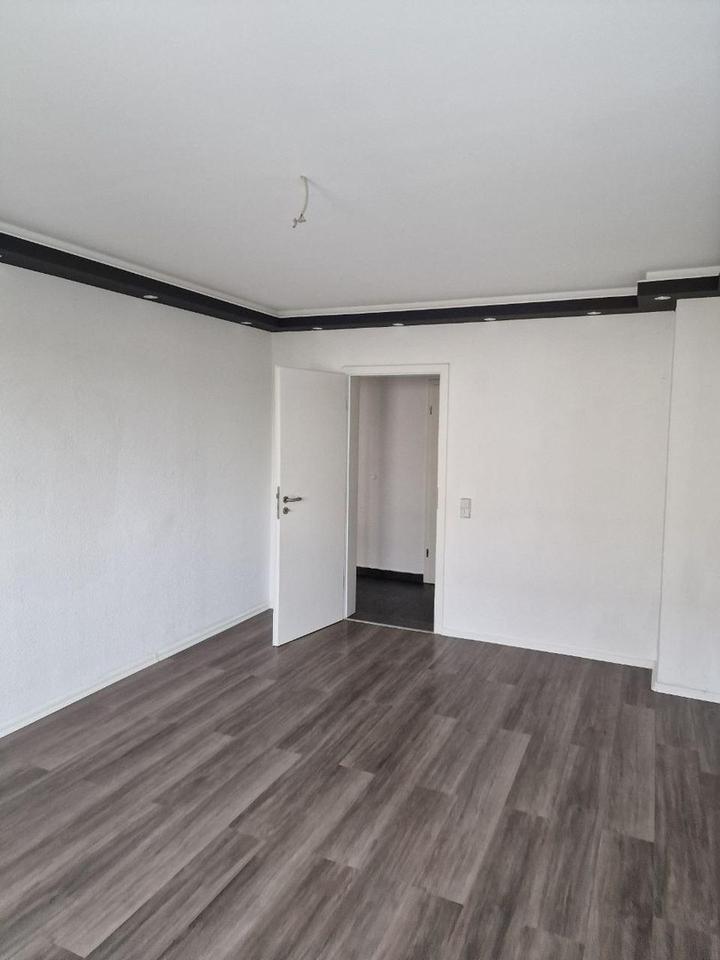 7 WE, ein Aufgang, 408qm Wfl, Plattenbau aus 1989 in idyllischer Lage – Bild 20