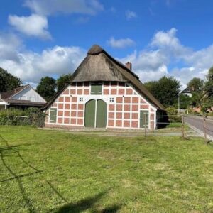 2-Zimmer Eigentumswohnung in 8-Familienhaus