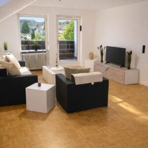 2 Zimmer-Wohnung, Balkon, modernem Bad, Stellplatz, Goldkronach. Kapitalanlage oder Eigennutz