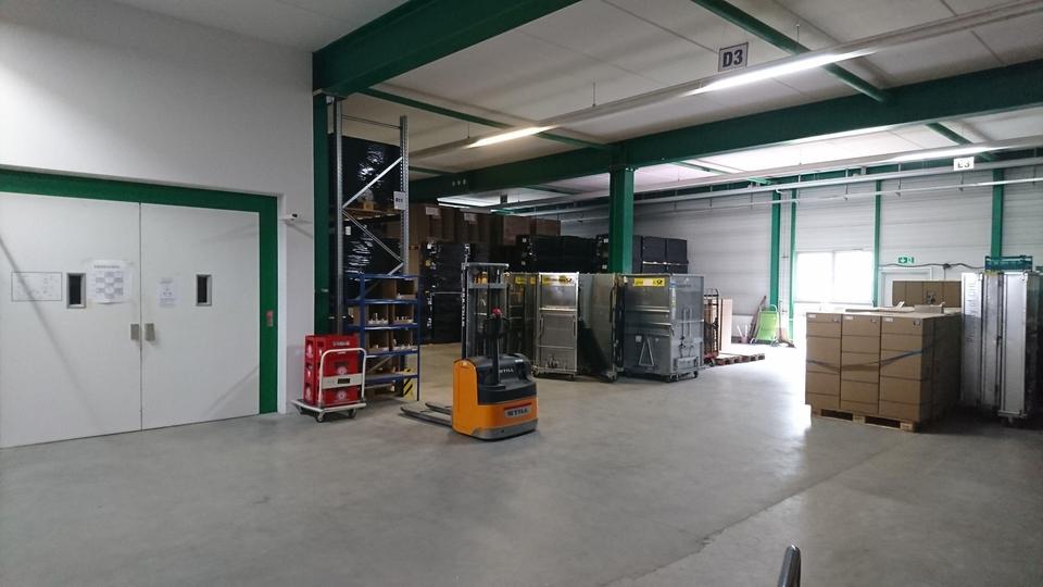 Moderne Lagerhalle, Bj.2004,2000m², 2- geschossig mit Aufzug, Rolltor und Schleuse für Be-Entladung – Bild 18