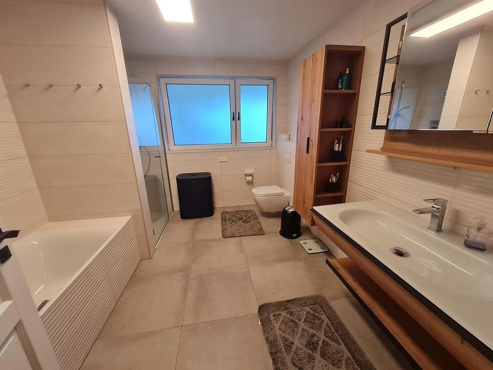 Saniertes Anwesen für bis zu 5 Parteien – Bild 10