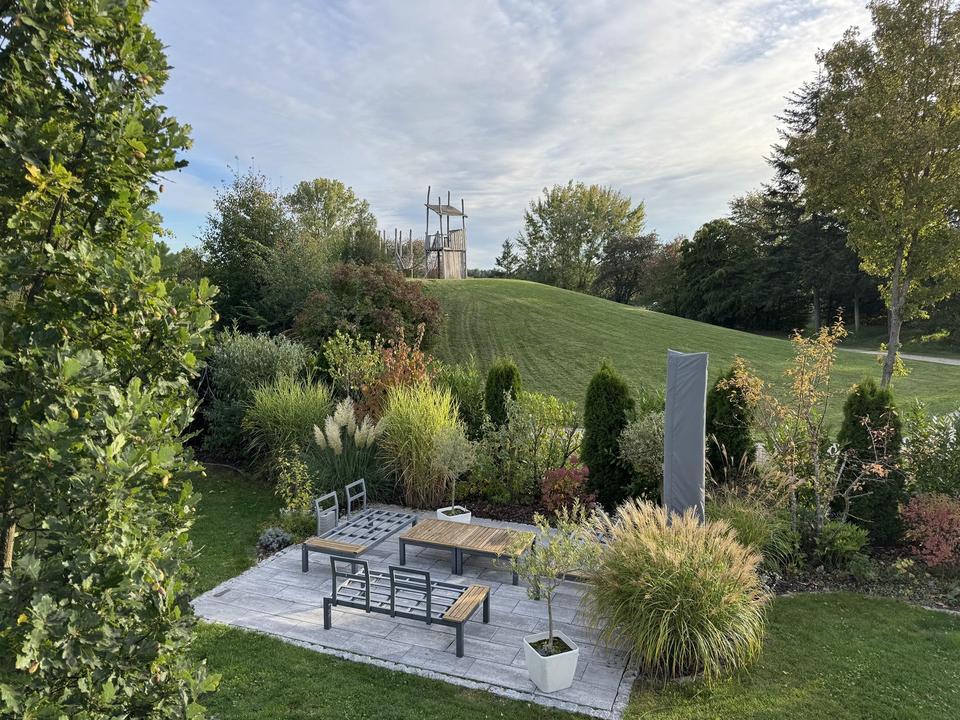 Architekten Stadtvilla in Neuendettelsau - freistehendes Einfamilienhaus mit Doppelgarage – Bild 6