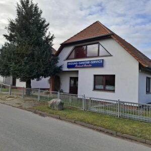 Wohnhaus mit nebenstehenden Büro/Werkstattgebäude -  Ideal für Büro, Familie, Handwerk