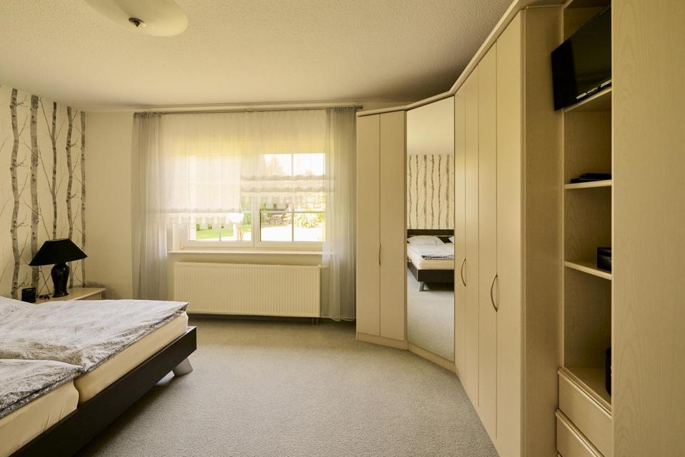 Großzügiges Einfamilienhaus auf traumhaft schönem Grundstück – Bild 18