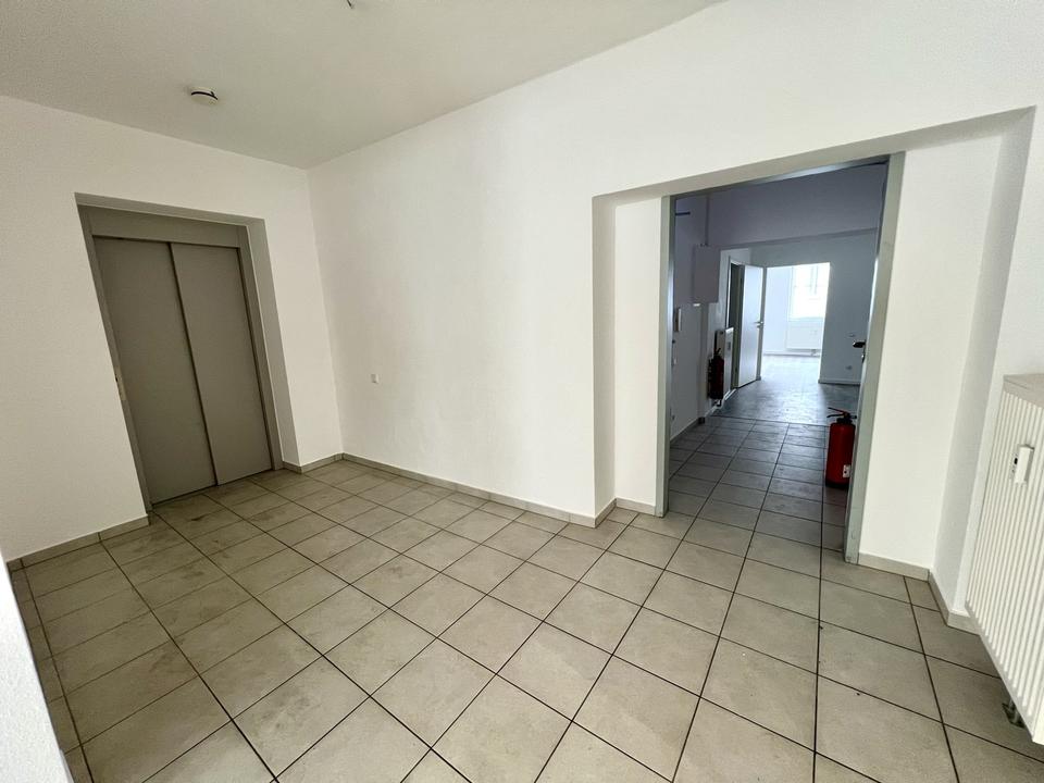 Barrierefreie Praxis-/Gewerbefläche mit 255 m², großer Terrasse, 3 Badezimmern – ab sofort! – Bild 28