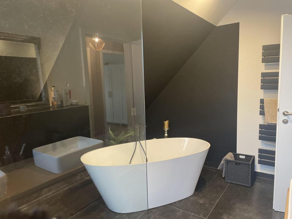 •Stilvoll sanierte Doppelhaushälfte in grüner Frohnauer Wohnlage – Bild 13