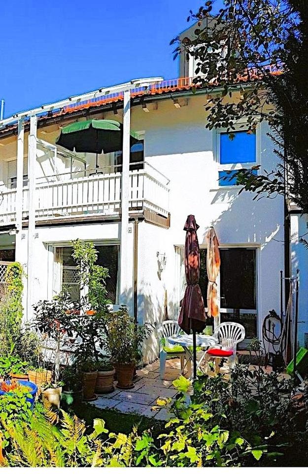 Pilsensee großes, gepflegtes Einfamilien-RMH, 141 m² Wfl., 2 Carports, Bj. 1998 – Bild 2