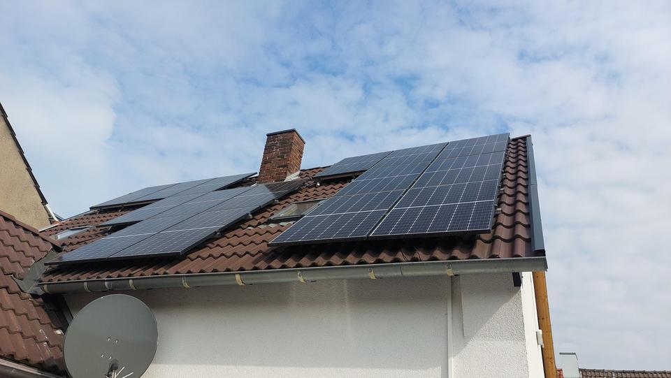 Zweifamilienhaus mit 2 Wohnungen PV-Anlage Wärmepumpe – Bild 19
