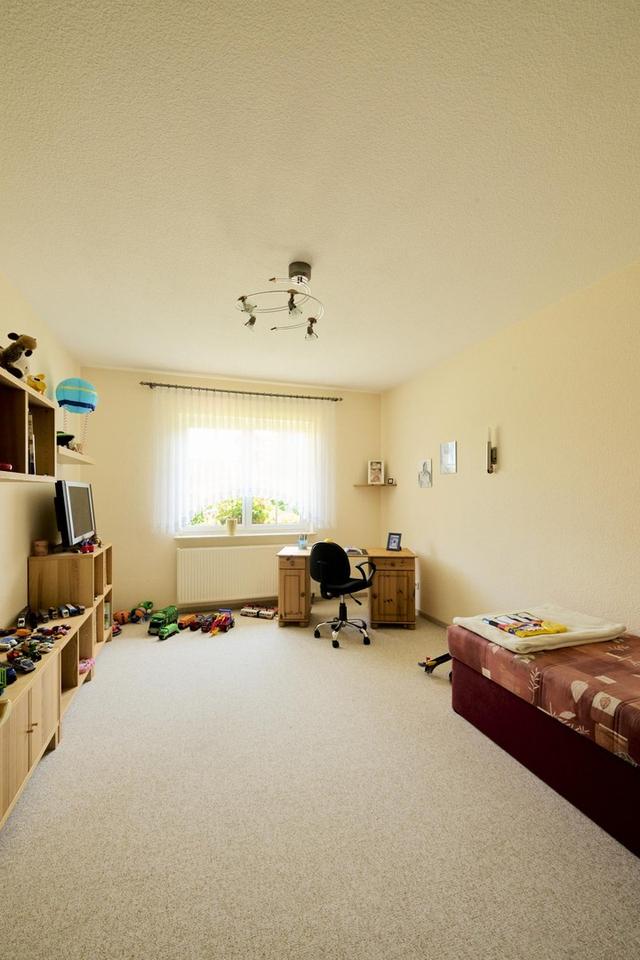 Großzügiges Einfamilienhaus auf traumhaft schönem Grundstück – Bild 20