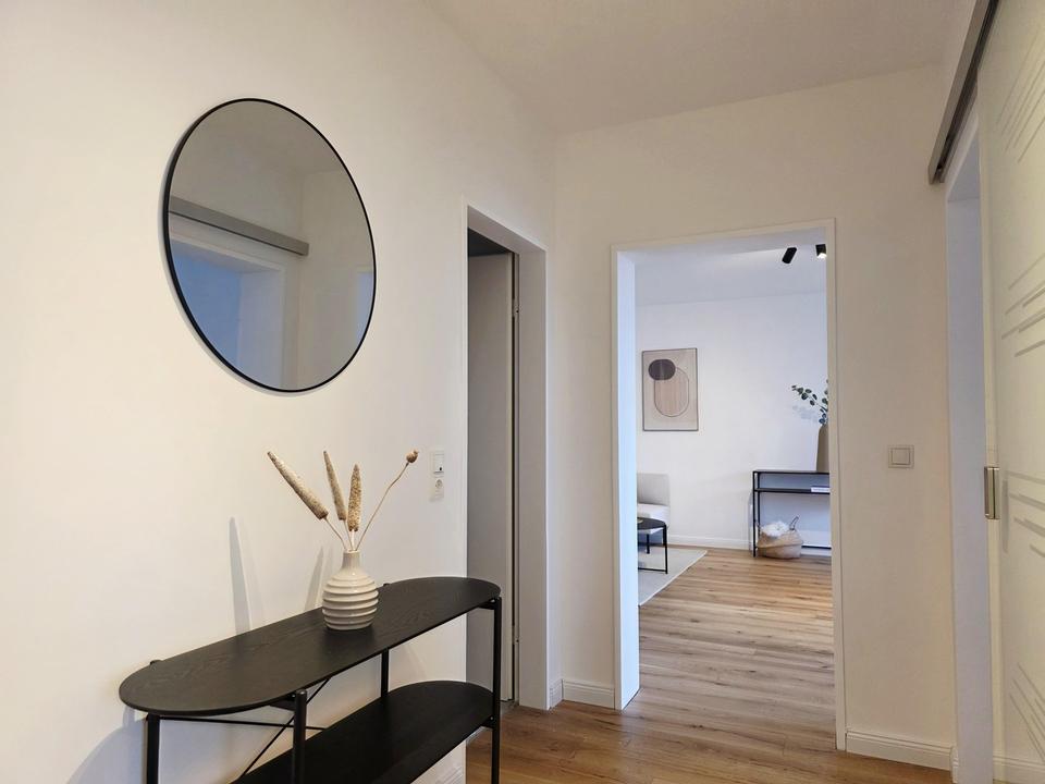 Sofort einziehen: Stilvoll sanierte Eigentumswohnung mit Sonnenbalkon im schönen Findorff – Bild 3