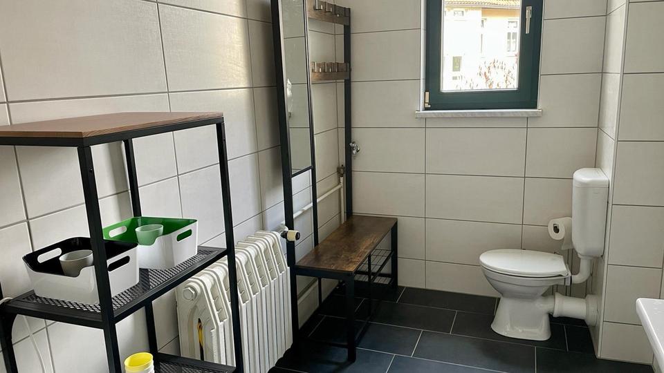 5-Zi-Wohnung für Familien, Zeitarbeiter, WG geeignet in Halle/Saale – Bild 8